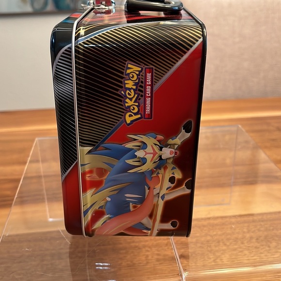 Pokémon TCG: Collectors Chest Tin Trading Card - Picture 9 of 13